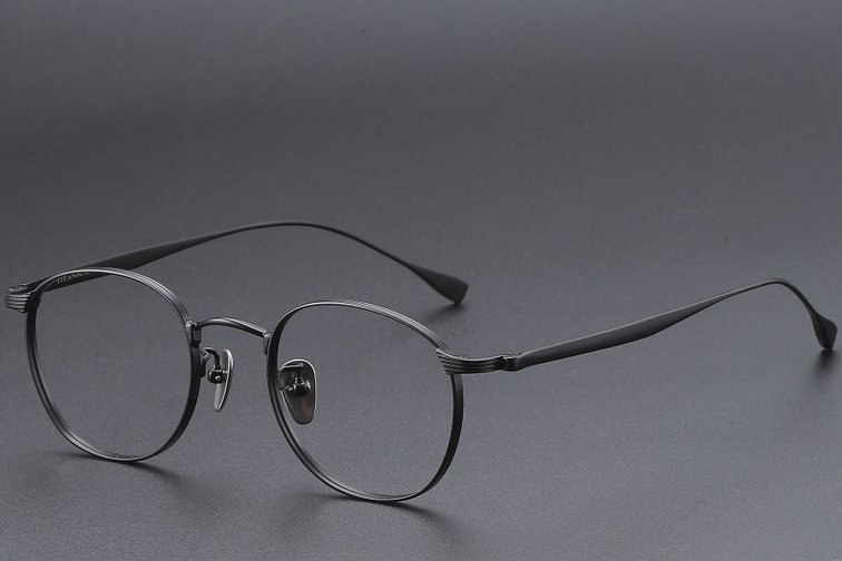Gafas ovaladas de titanio negro #BS1913-0353