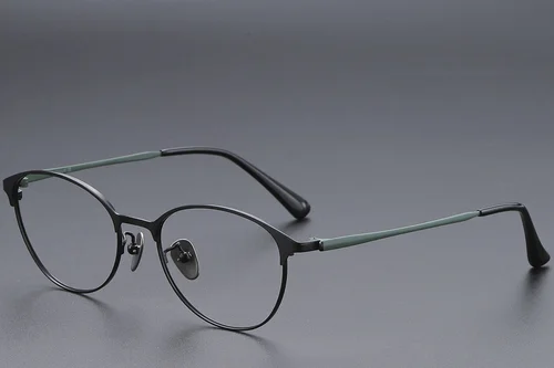 Lunettes ovales en titane noir #BS1913-0370