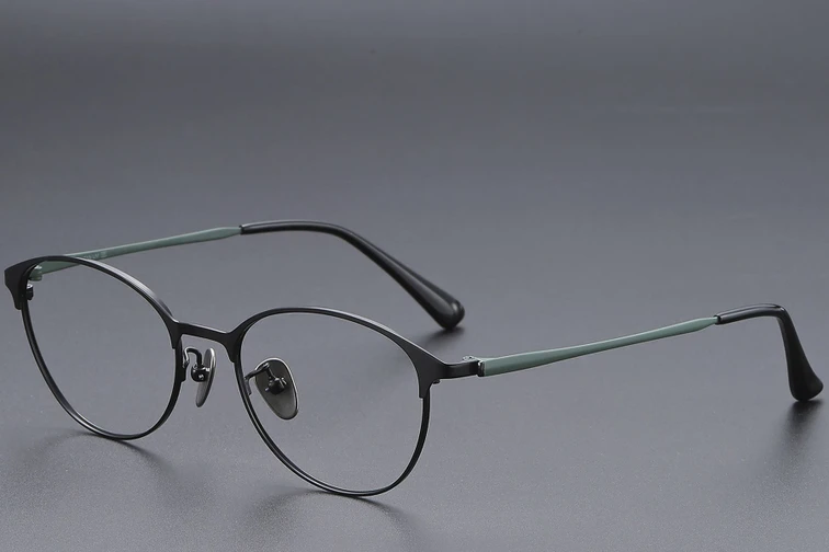 Oval Black Titanium Glasses #BS1913-0370
