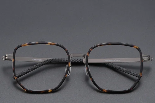 Lunettes géométriques en titane écaille de tortue #BS1913-0398