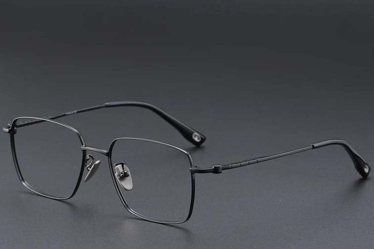 Rechteckige schwarze Titanbrille #BS1913-0426
