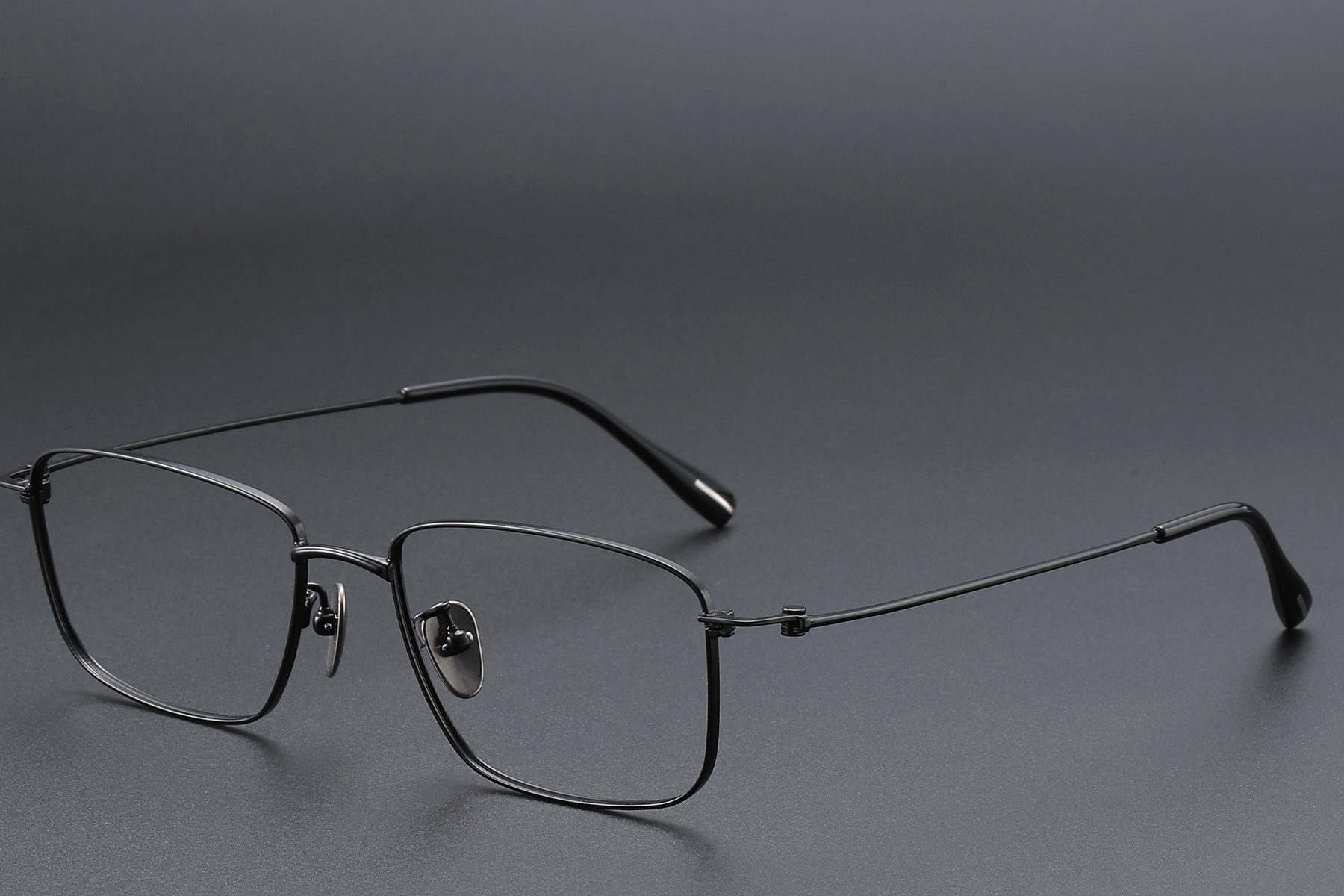 Rechteckige schwarze Titanbrille #BS1913-0430