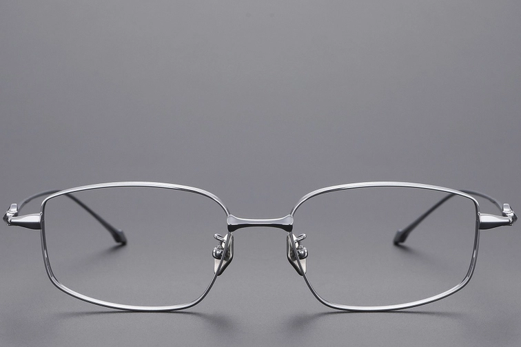 Occhiali rettangolari in titanio argentato #BS1913-0450