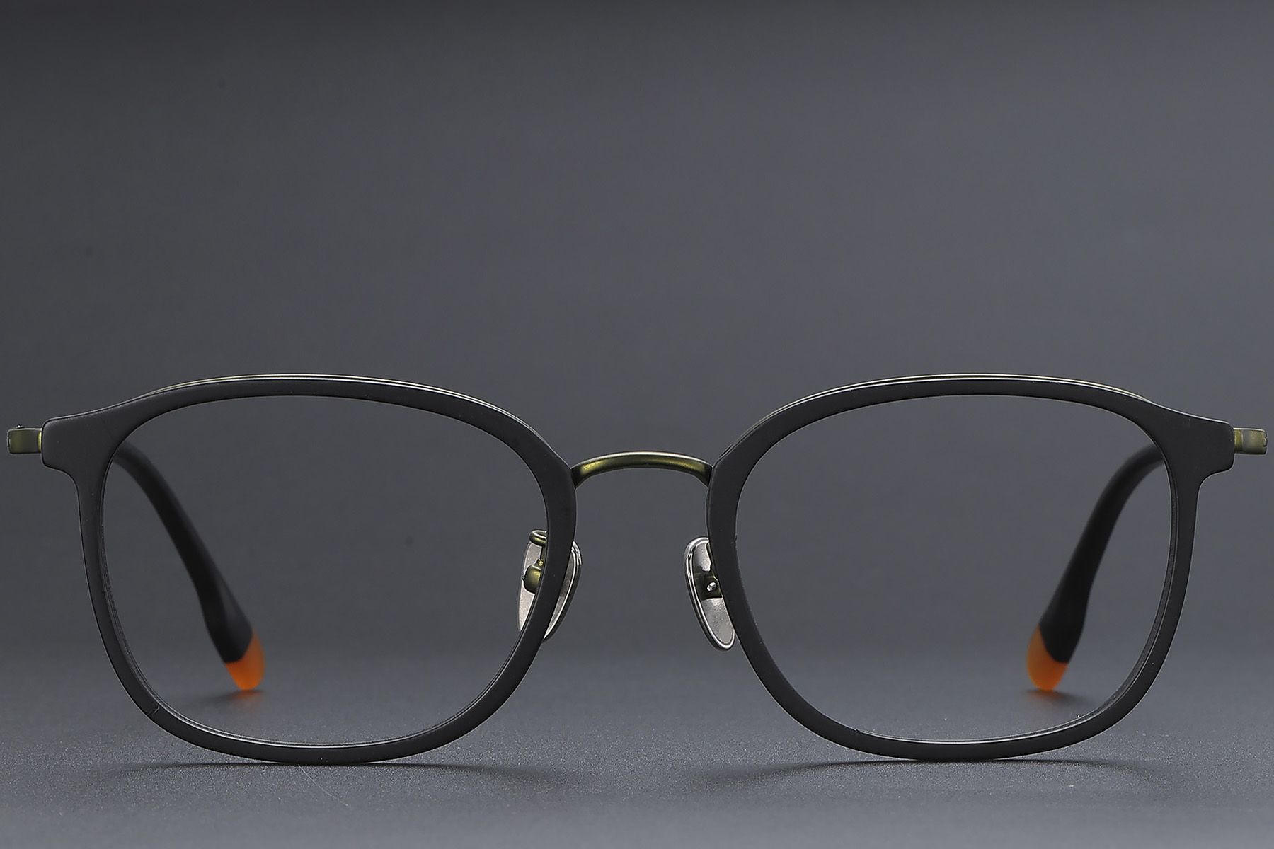 Rechteckige grüne Titanbrille #BS1913-0480