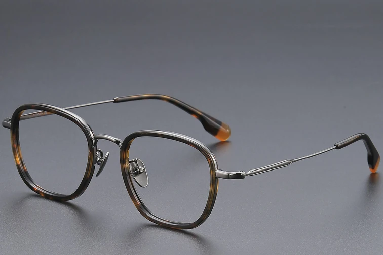 Rectangular Tortoiseshell Titanium Glasses #BS1913-0485