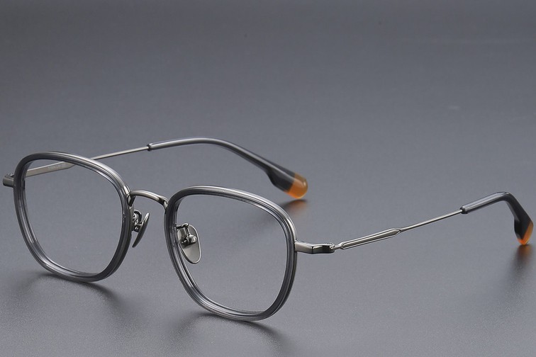 Rechteckige graue Titanbrille #BS1913-0487