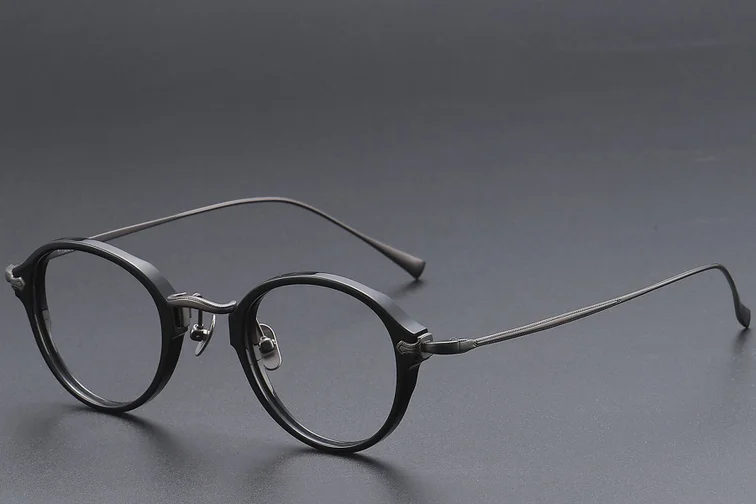 Ovale schwarze Titanbrille #BS1913-0488