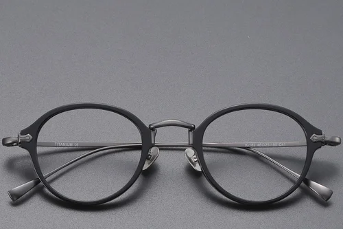 Lunettes ovales en titane noir #BS1913-0488