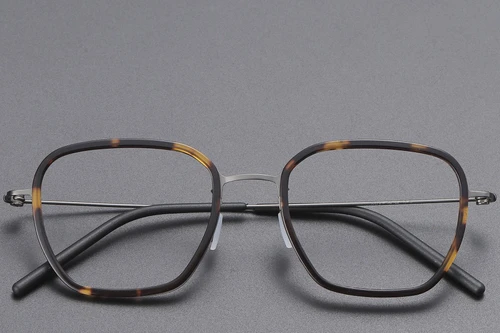 Rectangular Tortoiseshell Titanium Glasses #BS1913-0509