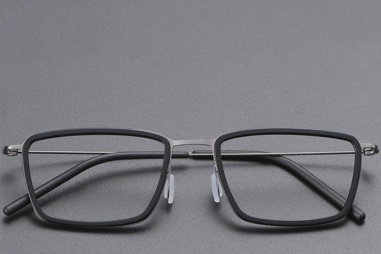 Rechteckige schwarze Titanbrille #BS1913-0513