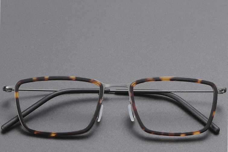 Rectangular Tortoiseshell Titanium Glasses #BS1913-0515