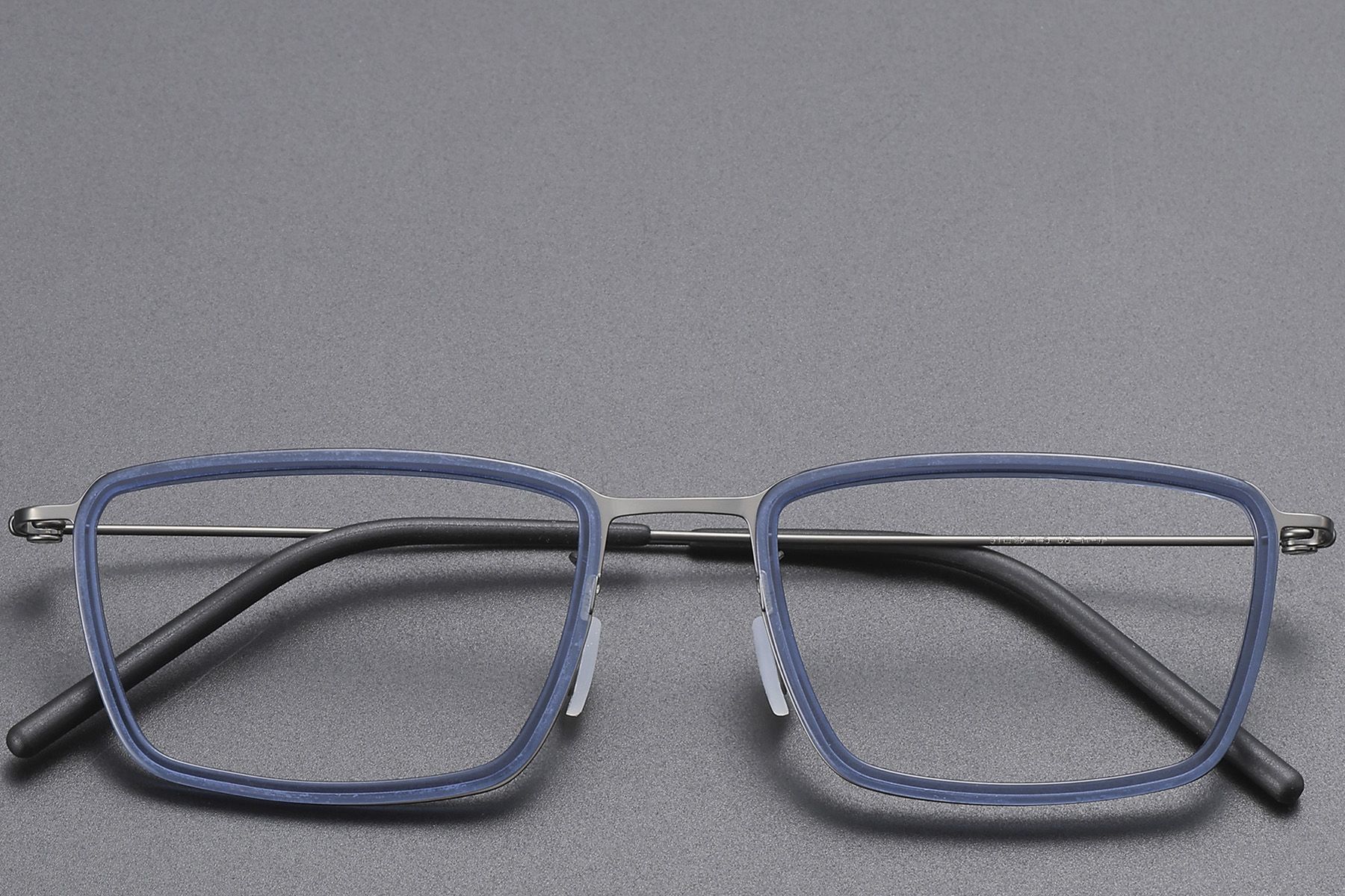 Gafas rectangulares de titanio azul #BS1913-0517
