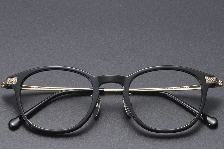 Gafas ovaladas de titanio negro #BS1913-0526