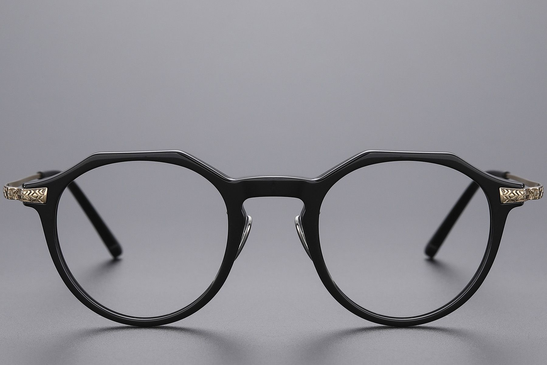 Gafas ovaladas de titanio negro #BS1913-0535