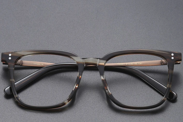 Gafas rectangulares de titanio marrón #BS1913-0540
