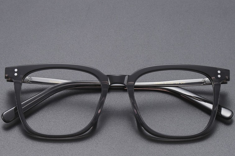 Rechteckige graue Titanbrille #BS1913-0542