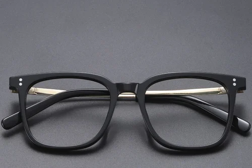 Lunettes rectangulaires en titane noir #BS1913-0543