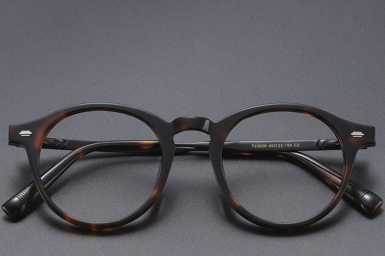 Gafas de titanio ovaladas de carey n.° BS1913-0555
