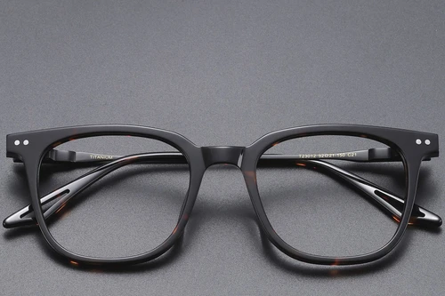 Rectangular Tortoiseshell Titanium Glasses #BS1913-0563
