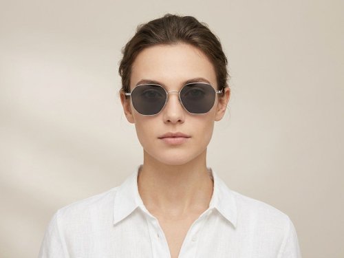 Lunettes de soleil géométriques en titane noir #BS1913-0655