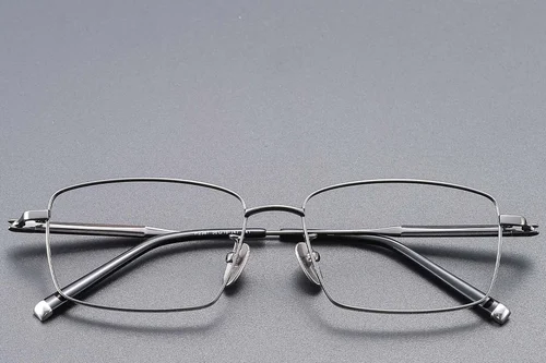 Lunettes rectangulaires en titane gris #BS1913-0857