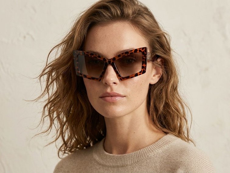 Gafas de sol de plástico con forma de mariposa y carey #BS225-0020