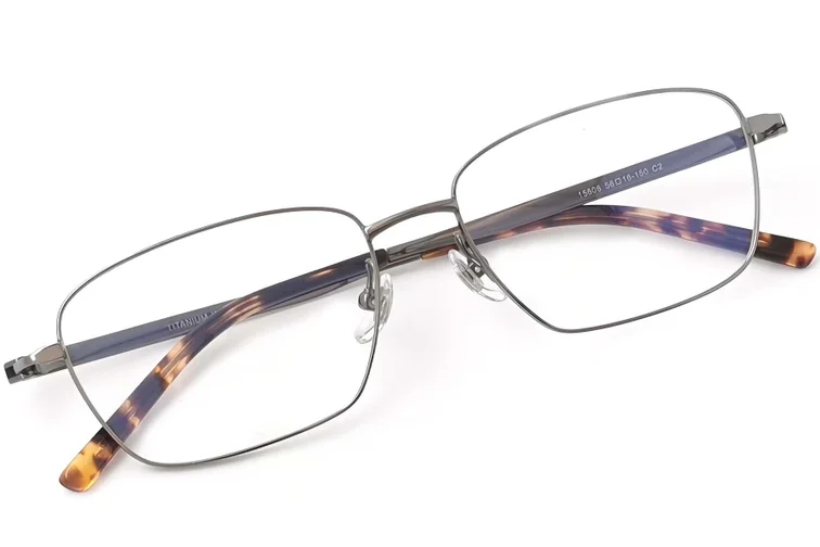 Occhiali rettangolari in titanio grigio #BS2419-0030