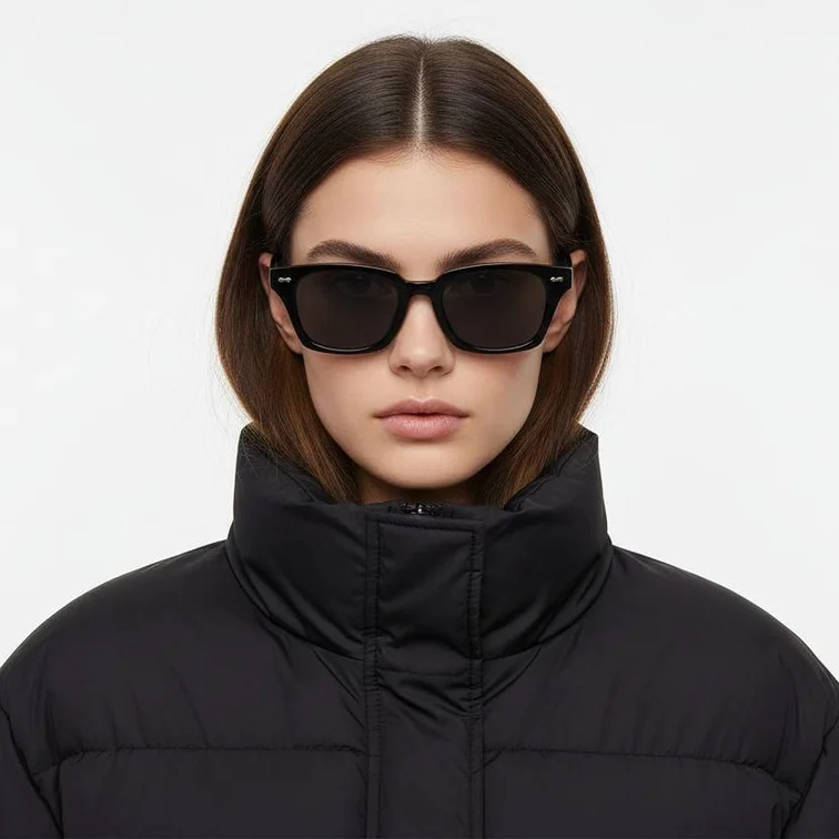 Lunettes de soleil rectangulaires en plastique noir #BS2503-0417