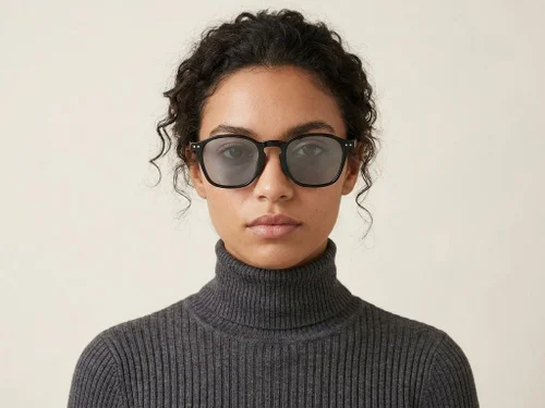 Lunettes de soleil ovales en plastique noir #BS2503-0429
