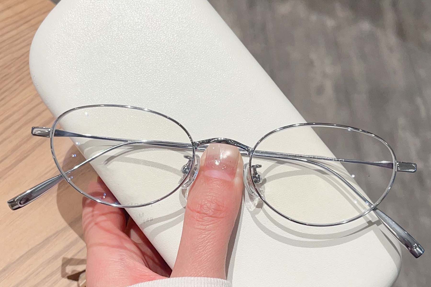 Oval Silver Titanium Glasses #BS423-0320