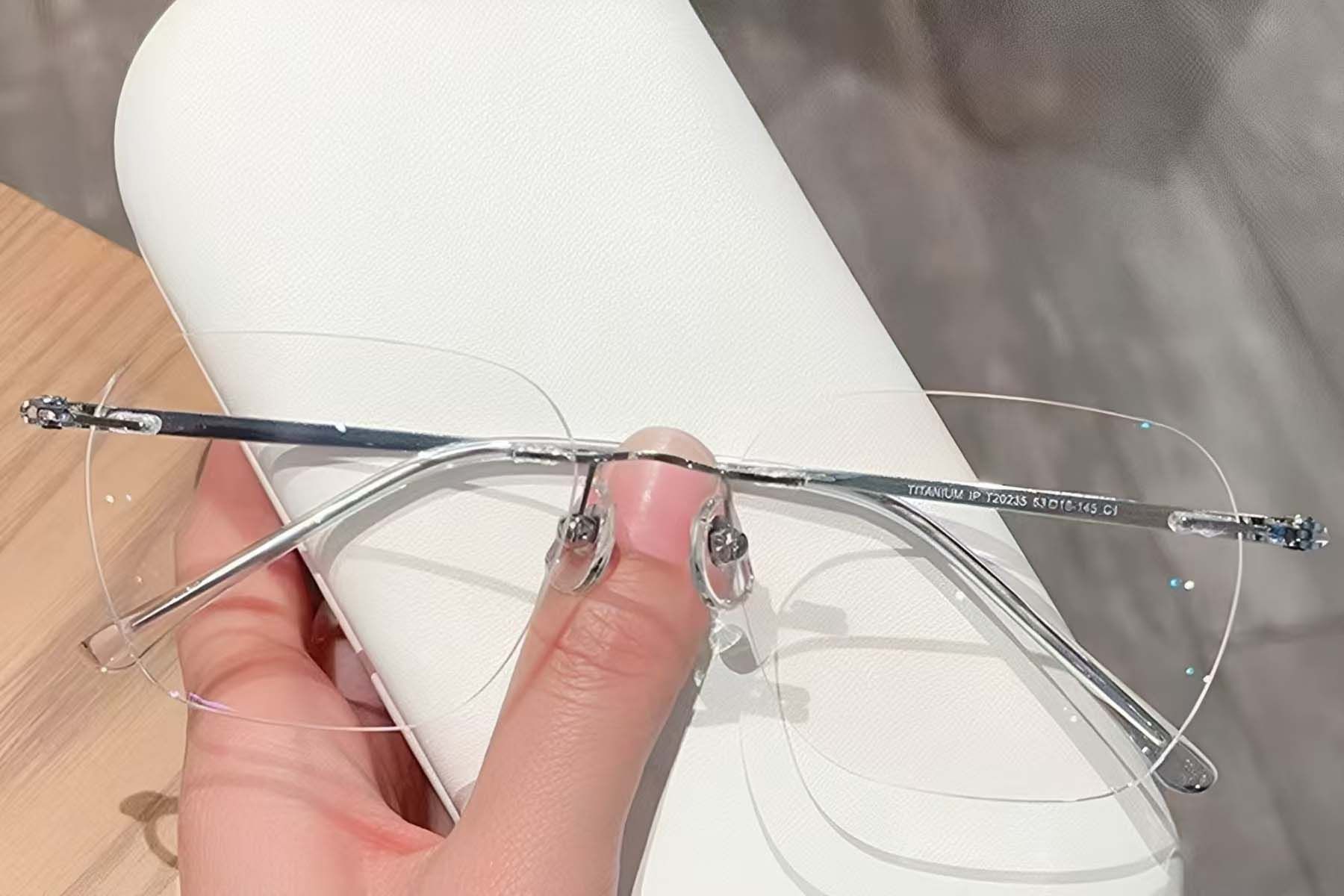 Gafas invisibles de titanio plateado #BS423-0495