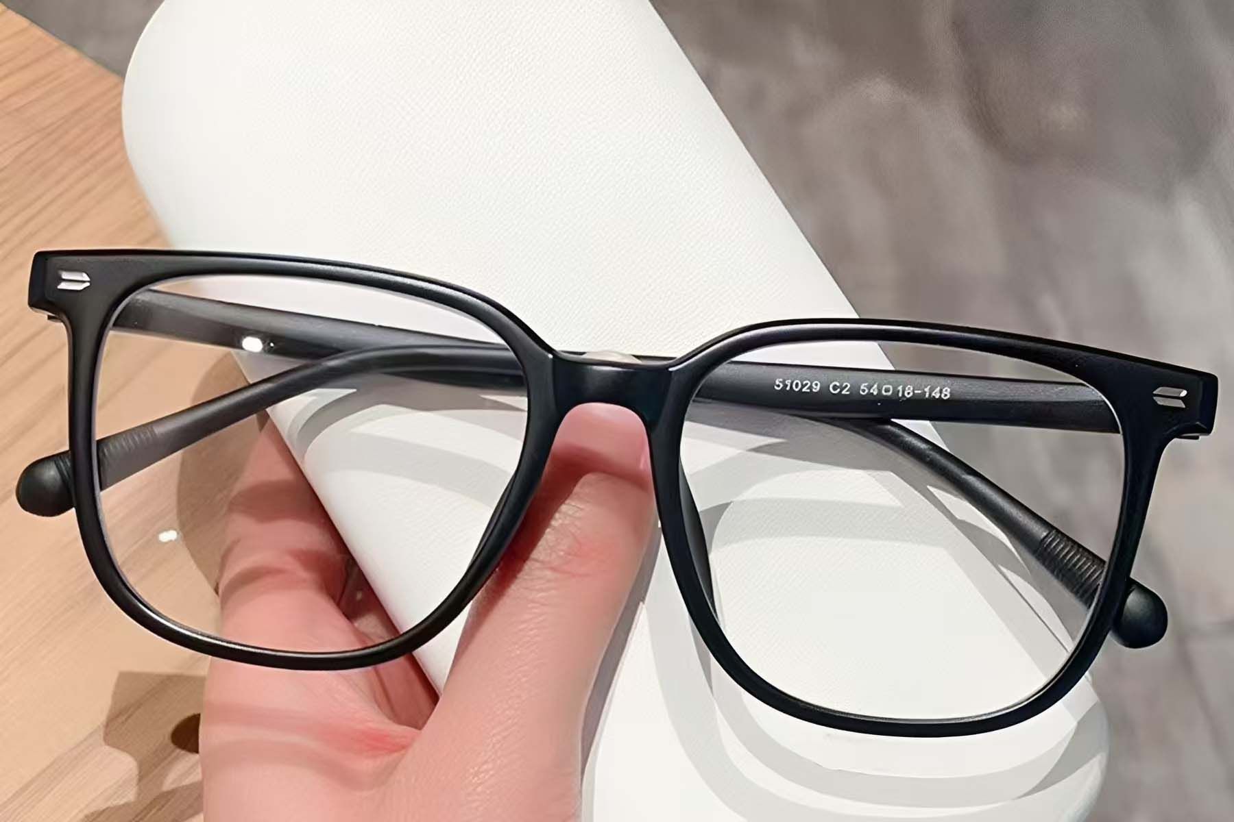 Lunettes rectangulaires noires TR90 #BS423-0503