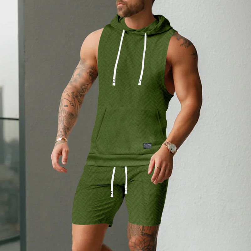 Completo da uomo composto da canotta con cappuccio senza maniche e pantaloncini in maglia NDF-00038