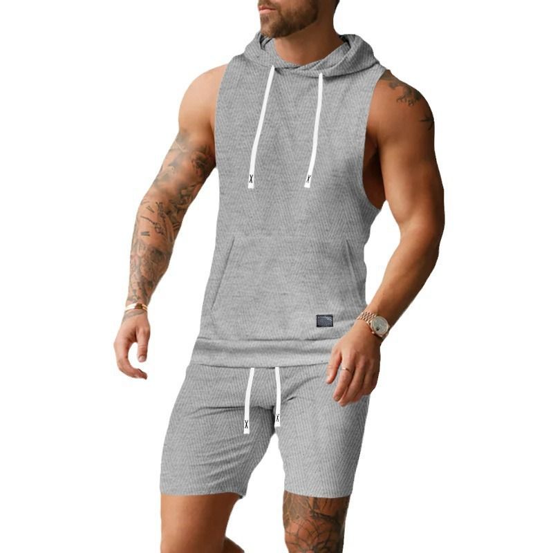 Completo da uomo composto da canotta con cappuccio senza maniche e pantaloncini in maglia NDF-00038