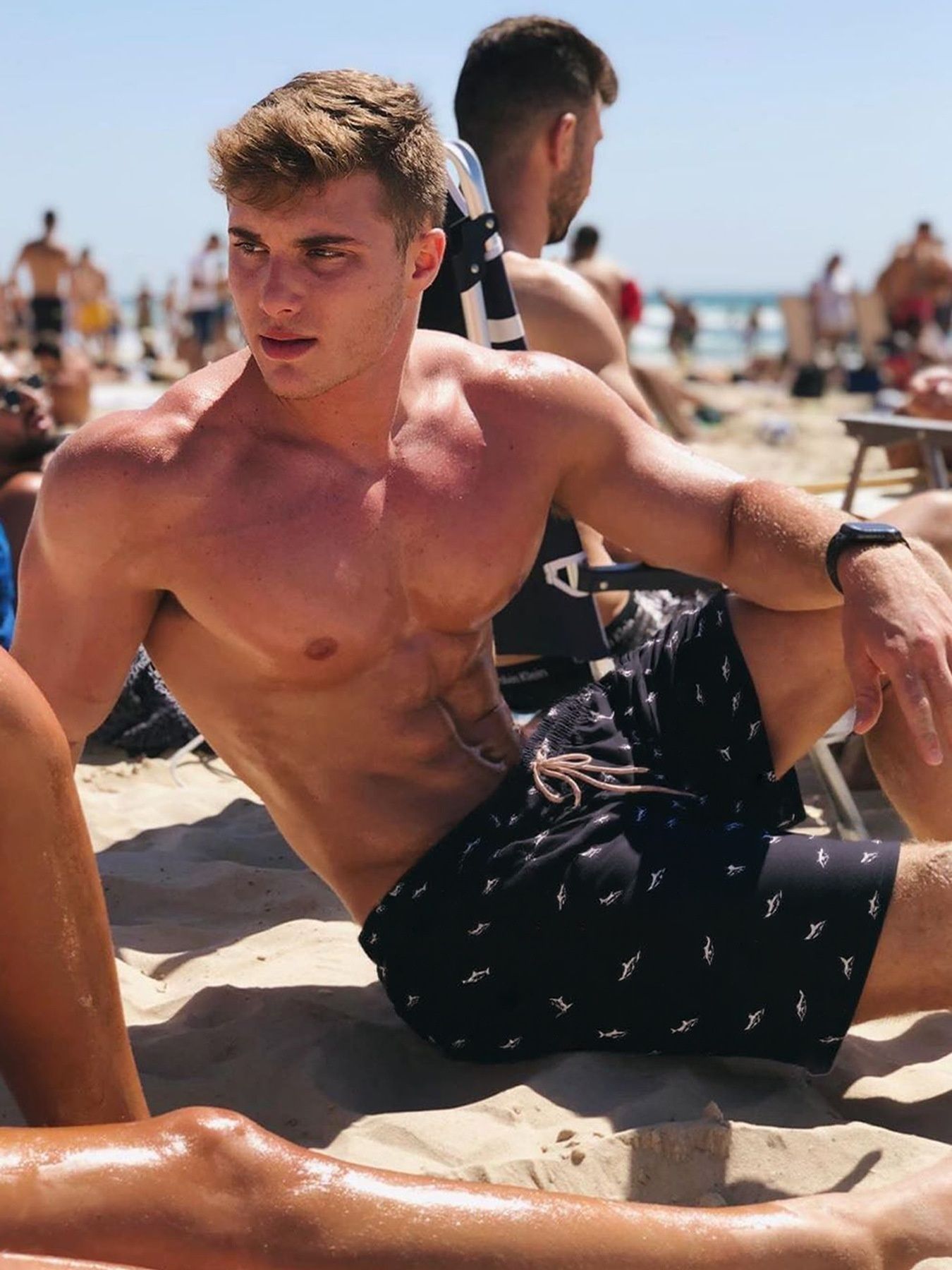 Loose Fit Shark Print Double-Layer Quick-Dry Casual Swimming Shorts for Men