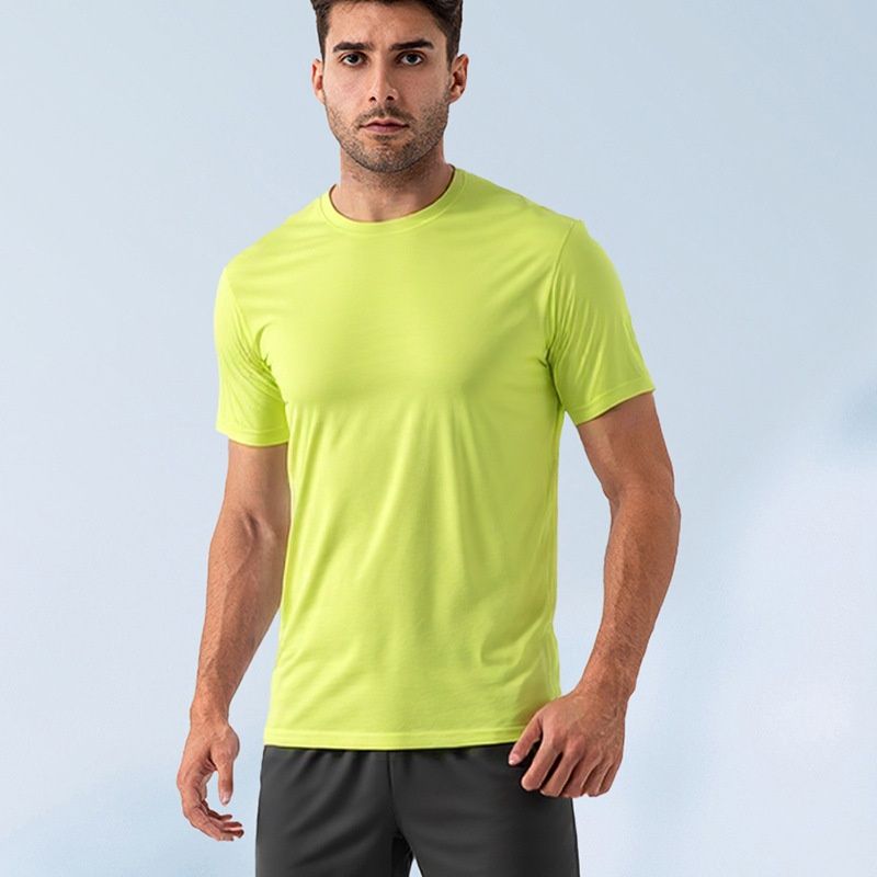 Breathable Mesh Relaxed Fit Men's Sports T-Shirt for Quick-Dry Outdoor Training