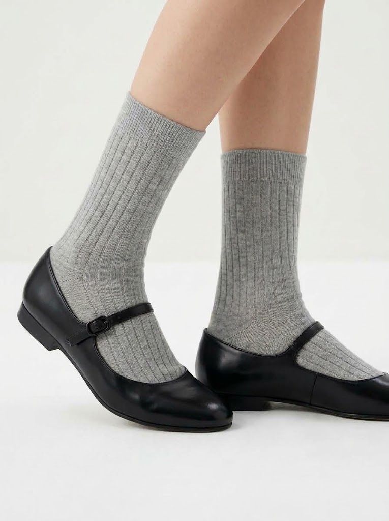 Women's Sheer Ribbed Crew Socks