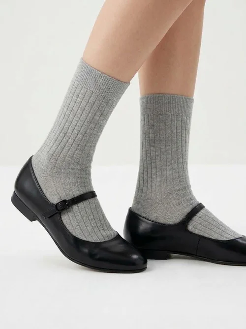 Women's Sheer Ribbed Crew Socks