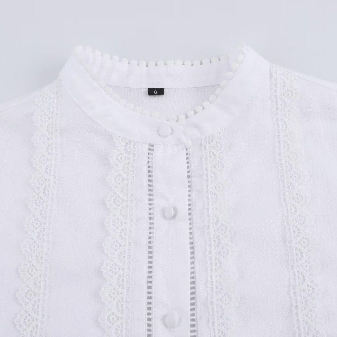 Blusa romántica con ribete de encaje para mujer KUN-00010