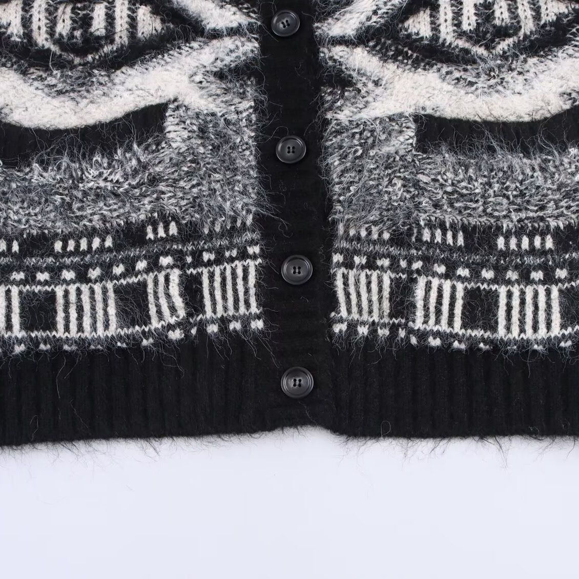 Cardigan in maglia jacquard, modello aperto sul davanti KUN-00133