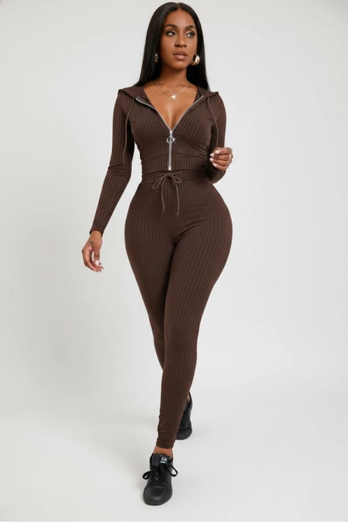 Cropped Hooded Long-Sleeve Sports Set (Top & Pants) GWC-00006