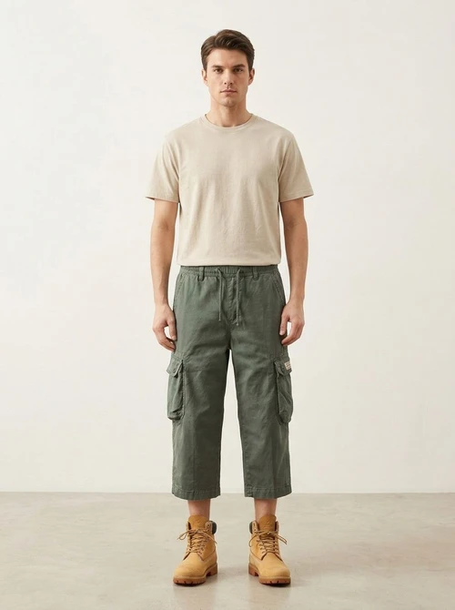 Straight Fit Multi-Pocket Men's Cargo Pants in Cropped Length