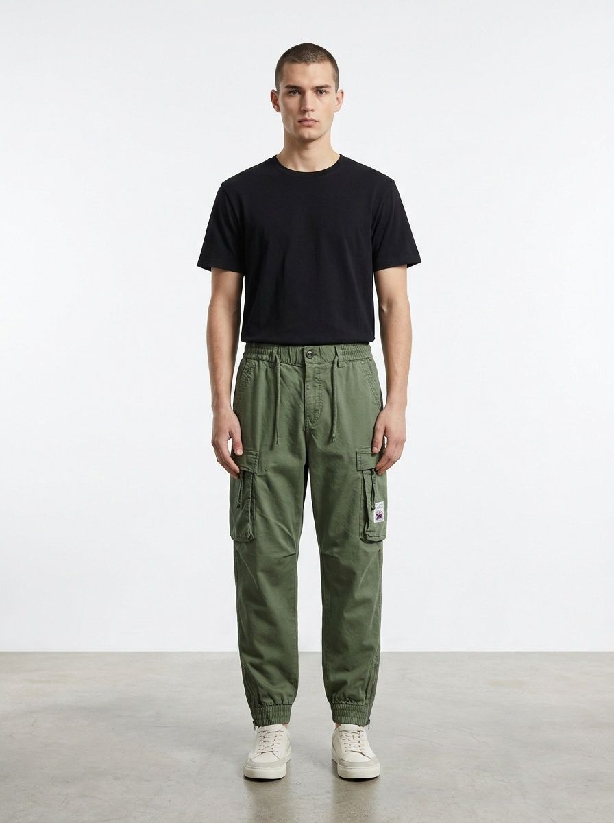 Zipper Detail Stretch Fit Men's Cargo Pants for Casual Wear
