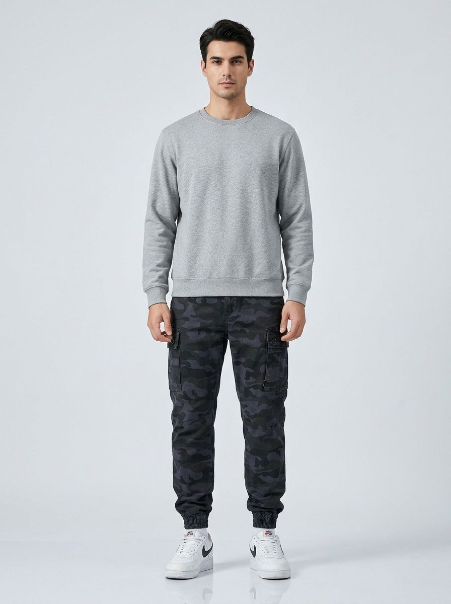 Tapered Multi-Pocket Camouflage Men's Cargo Pants for Athletic Casual Wear