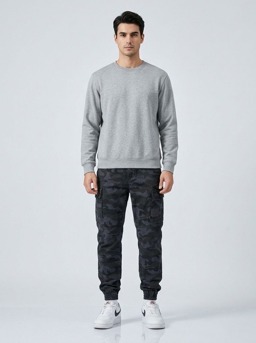 Tapered Multi-Pocket Camouflage Men's Cargo Pants for Athletic Casual Wear