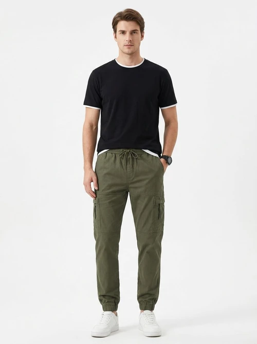 Stretch Fit Retro Tapered Men's Cargo Pants for Versatile Outdoor Wear