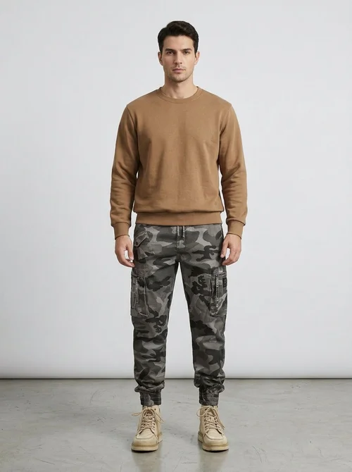 Tapered Stretch Camouflage Men's Cargo Pants for Outdoor Athletic Wear