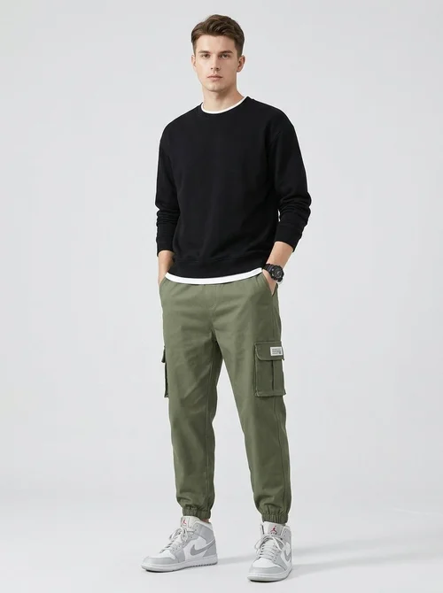 Pantaloni cargo da uomo elasticizzati, vintage, con multitasche, ideali per il tempo libero all'aperto.