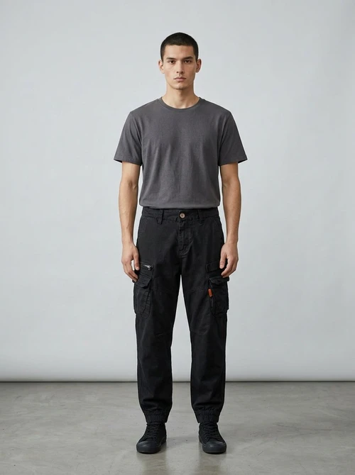 Minimalist Design Tapered Men's Cargo Pants with Stretch Fit for Casual Wear