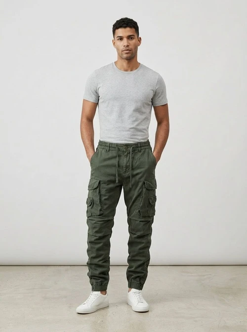 Relaxed Fit Pleated Functional Men's Cargo Pants for Outdoor Casual Wear